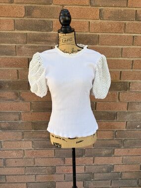SHEIN White Ribbed Top with Lace Puff Sleeves Size Small